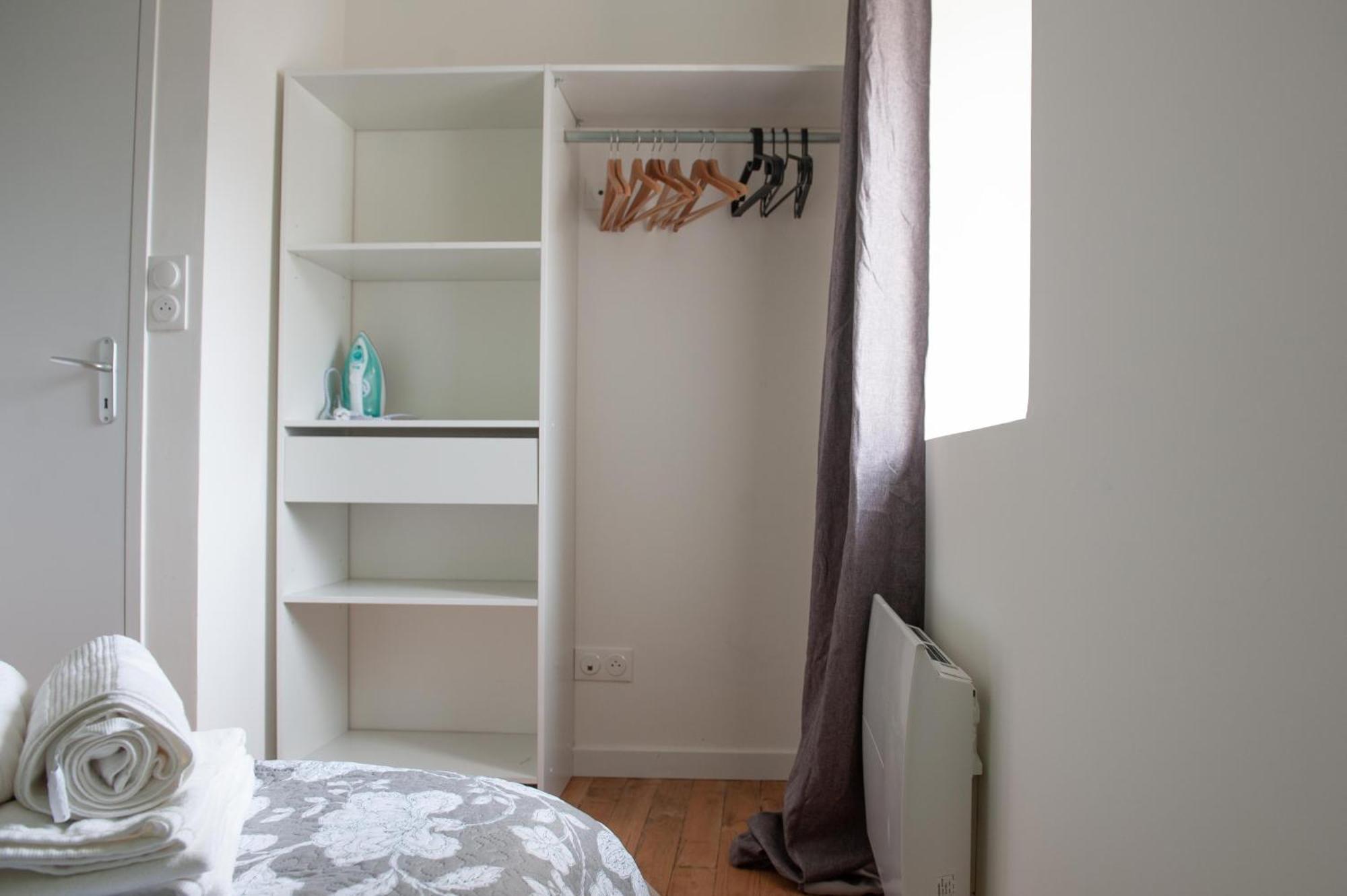 Immeuble De 3 Appartements Avec Cour Interieure Brest Habitación foto